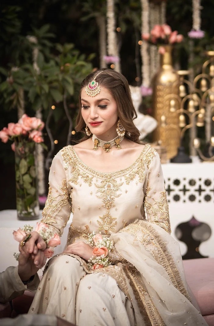 Zohra - MW pakistani fashion outfit with coordinated formal styling.